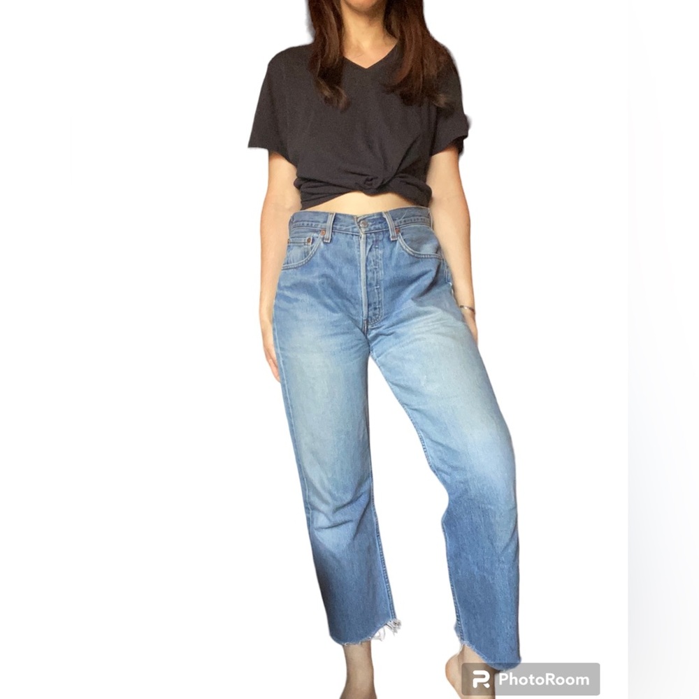 🌼 Levi’s Women’s 501 Jeans High Waist Sz 31 Buttery Soft Excellent Condition 🌼